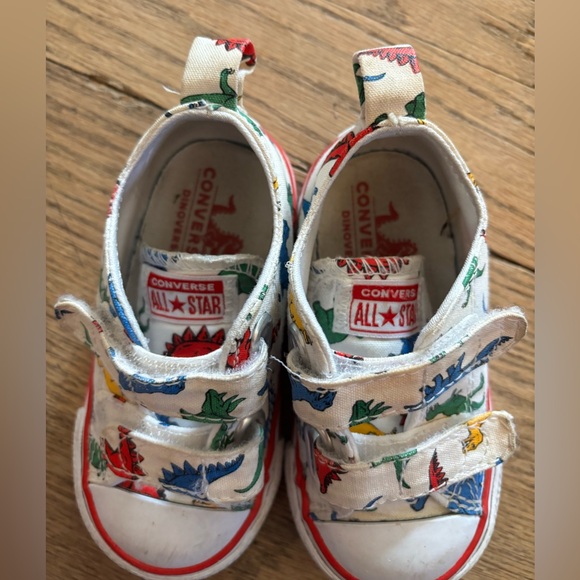 Dino print converse sneakers - Picture 9 of 9